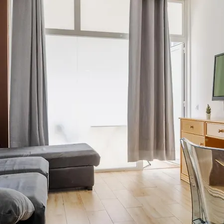 403 Vista Mar Con Balcón